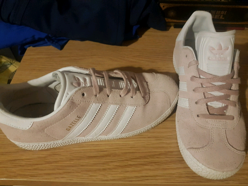 ladies gazelles size 4